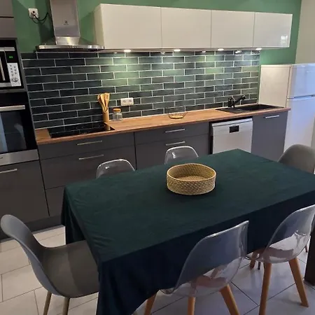 بيت للعطل Maison Climatisee, 3 8 Personnes ألبي
